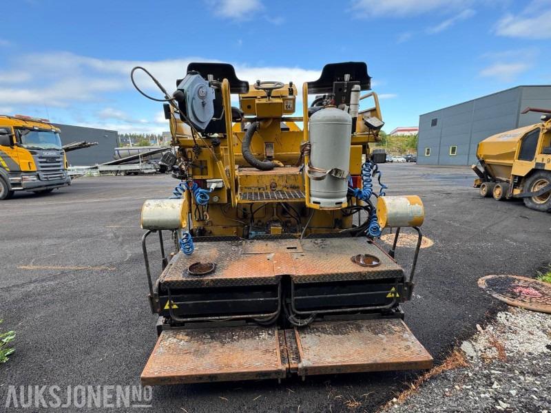 2007 Cat Bitelli BB730 asfaltutlegger - معدات الانشاءات: صورة 4 2007 Cat Bitelli BB730 asfaltutlegger - معدات الانشاءات: صورة 4