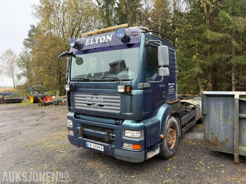 2007 MAN TGA 26.530 6x2 Krokbil - شاحنة برافعة خطافية: صورة 1 2007 MAN TGA 26.530 6x2 Krokbil - شاحنة برافعة خطافية: صورة 1