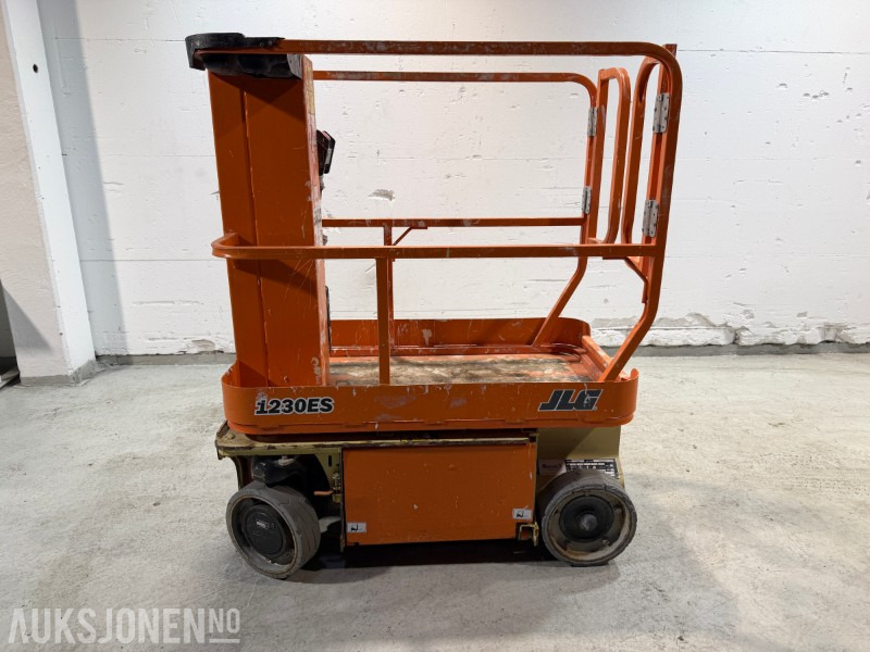 2008 JLG 1230ES Elektrisk mastelift med 5,6 m arbeidshøyde - منصة جومحمولةية: صورة 2 2008 JLG 1230ES Elektrisk mastelift med 5,6 m arbeidshøyde - منصة جومحمولةية: صورة 2