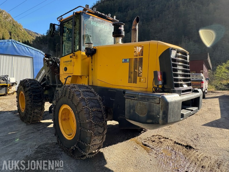2008 Komatsu WA320-6 hjullaster - KUN 3 754 timer - اللودر بعجل: صورة 4 2008 Komatsu WA320-6 hjullaster - KUN 3 754 timer - اللودر بعجل: صورة 4