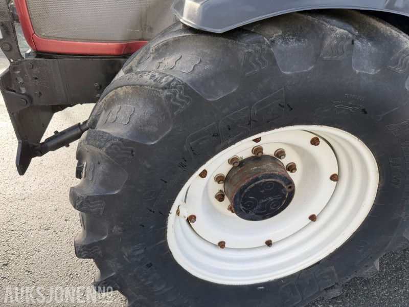 جرار 2008 Valtra T-180 Traktor med frontlaster / 1362 timer: صورة 10