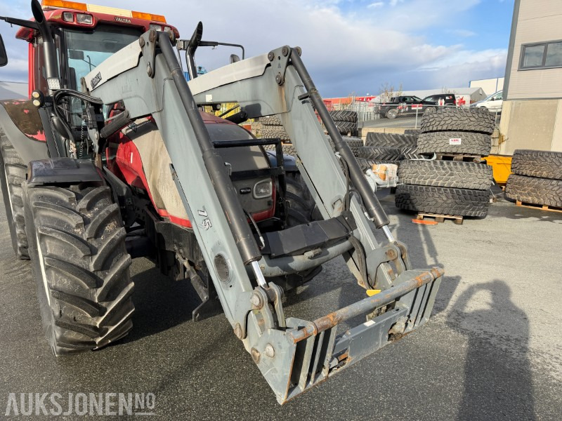 جرار 2008 Valtra T-180 Traktor med frontlaster / 1362 timer: صورة 16