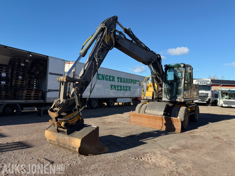 2008 Volvo EW160C Hjulgraver - Pusseskuff - Graveskuff S60 - Tilleggshydraulikk - Engcon tiltrotator - حفّار: صورة 1 2008 Volvo EW160C Hjulgraver - Pusseskuff - Graveskuff S60 - Tilleggshydraulikk - Engcon tiltrotator - حفّار: صورة 1