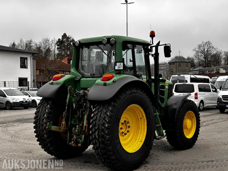 2009 John Deere 6930 Premium traktor - جرار: صورة 3 2009 John Deere 6930 Premium traktor - جرار: صورة 3