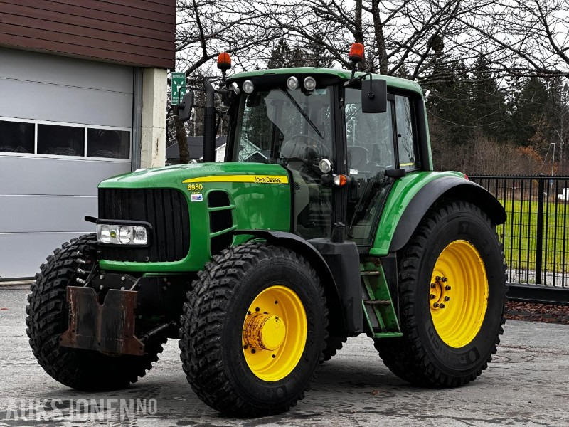 2009 John Deere 6930 Premium traktor - جرار: صورة 1 2009 John Deere 6930 Premium traktor - جرار: صورة 1
