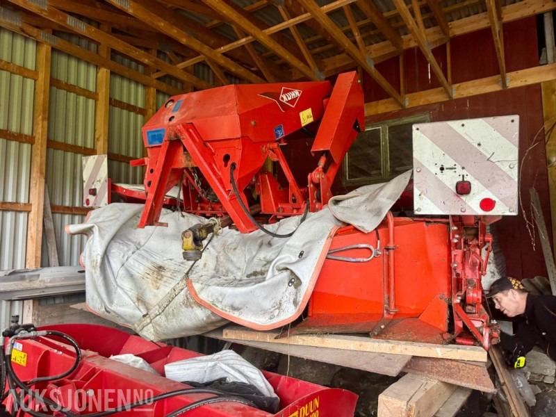 2009 Kuhn FC313F-FF Slåmaskin med Krimper - آلات زراعية: صورة 3 2009 Kuhn FC313F-FF Slåmaskin med Krimper - آلات زراعية: صورة 3