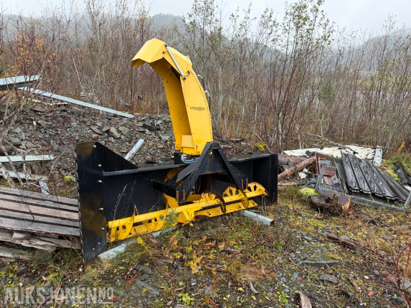 2010 Optimal snøfres – kraftig tohjuls trinns - آلات زراعية: صورة 2 2010 Optimal snøfres – kraftig tohjuls trinns - آلات زراعية: صورة 2