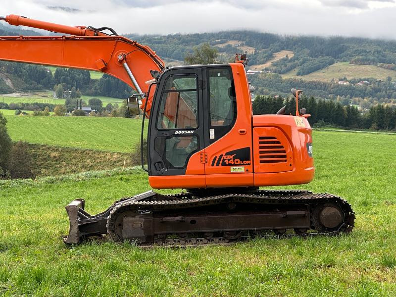 2011 Doosan DX140LCR gravemaskin - Rotortilt- 2 skuffer - حفّار: صورة 2 2011 Doosan DX140LCR gravemaskin - Rotortilt- 2 skuffer - حفّار: صورة 2