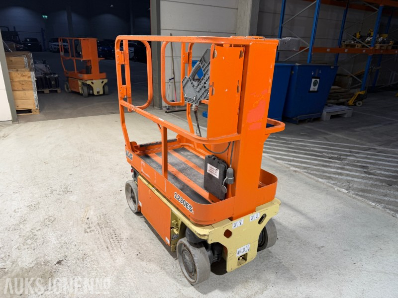 2011 JLG 1230ES Elektrisk mastelift med 5,6 m arbeidshøyde - منصة جومحمولةية: صورة 4 2011 JLG 1230ES Elektrisk mastelift med 5,6 m arbeidshøyde - منصة جومحمولةية: صورة 4