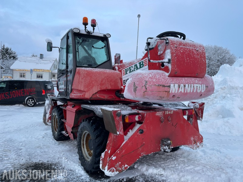 2011 Manitou Easy MRT 1840 Teleskoptruck med sving på hytte, 7368 timer - آلة رفع ونقل تلسكوبية: صورة 5 2011 Manitou Easy MRT 1840 Teleskoptruck med sving på hytte, 7368 timer - آلة رفع ونقل تلسكوبية: صورة 5