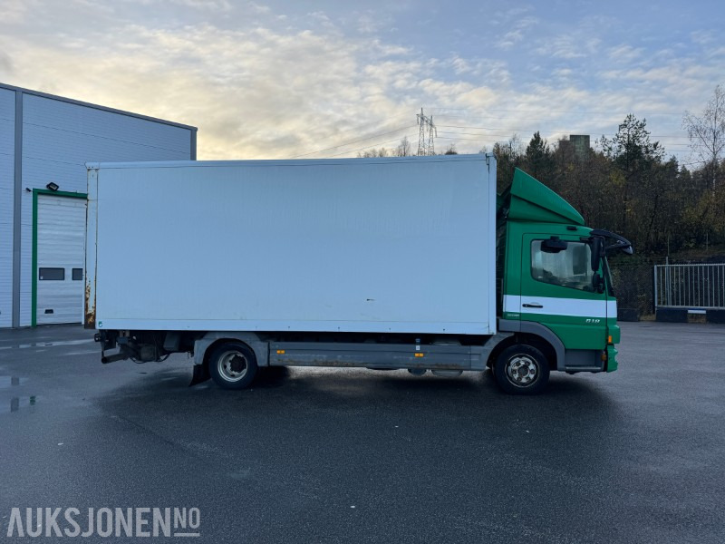 2011 Mercedes-Benz ATECO 818 L - Skapbil med løftelem - شاحنة صندوقية: صورة 4 2011 Mercedes-Benz ATECO 818 L - Skapbil med løftelem - شاحنة صندوقية: صورة 4