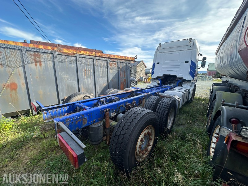 2011 Scania R480 LB6X2 Chassis - شاحنة بهيكل معدني للمقصورة: صورة 4 2011 Scania R480 LB6X2 Chassis - شاحنة بهيكل معدني للمقصورة: صورة 4