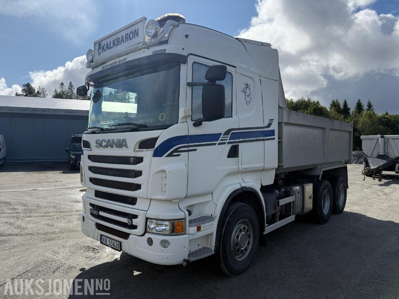 2011 Scania R620 6X4 Tippbil med 2005 Carnehl trippelkjerre - شاحنة قلاب: صورة 1 2011 Scania R620 6X4 Tippbil med 2005 Carnehl trippelkjerre - شاحنة قلاب: صورة 1