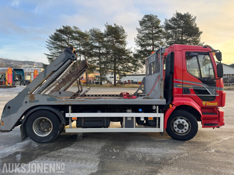 2011 Volvo FL-260 liftbil - شاحنة لودر انزلاقي: صورة 2 2011 Volvo FL-260 liftbil - شاحنة لودر انزلاقي: صورة 2