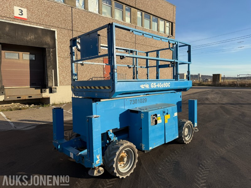 2012 Genie GS4069 DC - elektrisk sakselift med arbeidshøyde på 14m - منصة جومحمولةية: صورة 3 2012 Genie GS4069 DC - elektrisk sakselift med arbeidshøyde på 14m - منصة جومحمولةية: صورة 3