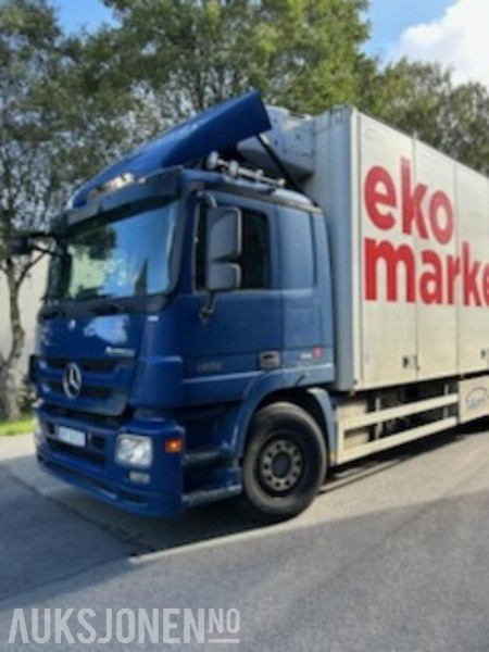 2012 Mercedes-Benz ACTROS skapbil/thermo med frys - Bilen har full service historikk - 573000 km. - شاحنة صندوقية: صورة 1 2012 Mercedes-Benz ACTROS skapbil/thermo med frys - Bilen har full service historikk - 573000 km. - شاحنة صندوقية: صورة 1