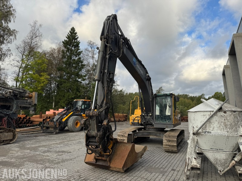 2012 Volvo EC220DL Beltegraver - Gravemaskin - Encon Tiltrotator - حفّار: صورة 5 2012 Volvo EC220DL Beltegraver - Gravemaskin - Encon Tiltrotator - حفّار: صورة 5