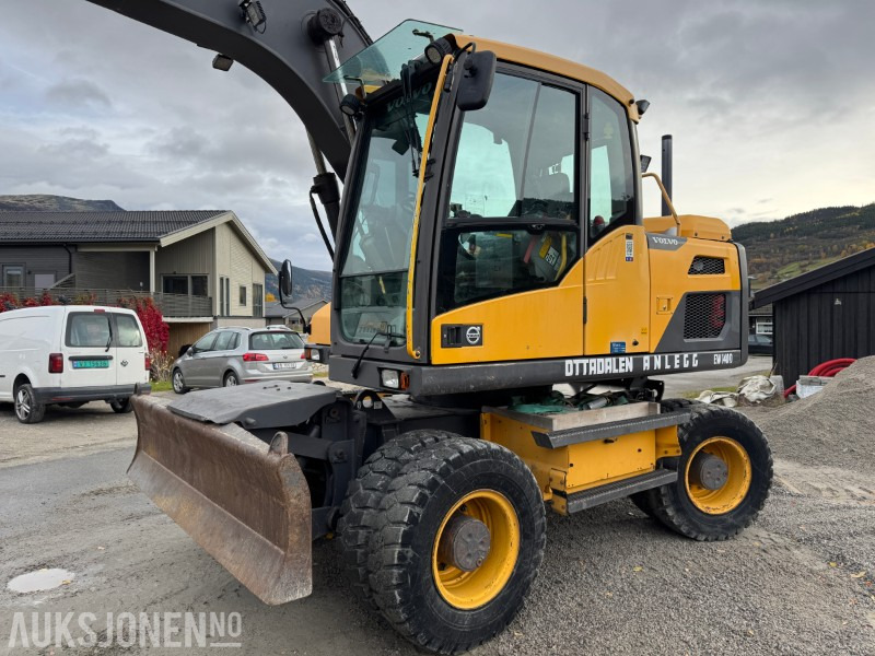 2012 Volvo EW140 D Hjulmaskin TILTROTATOR, 2 SKUFFER, SENTRALSMØRING - حفّار: صورة 3 2012 Volvo EW140 D Hjulmaskin TILTROTATOR, 2 SKUFFER, SENTRALSMØRING - حفّار: صورة 3