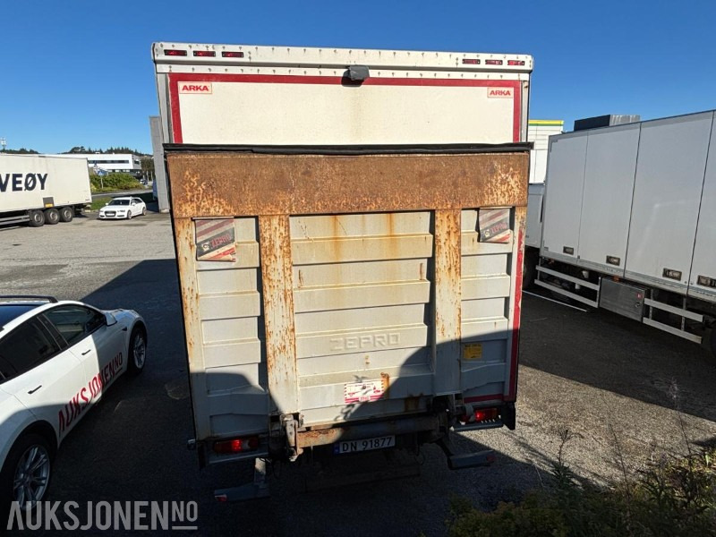 2012 Volvo FL-290 Skapbil med sideåpning. Bakløft. Zepro baklem. - شاحنة صندوقية: صورة 4 2012 Volvo FL-290 Skapbil med sideåpning. Bakløft. Zepro baklem. - شاحنة صندوقية: صورة 4