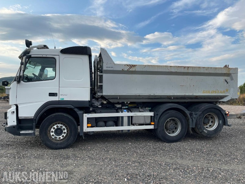 2012 Volvo FMX 6x2 Kombibil med kun 235500 km, og 2008 Maur tippkjerre - شاحنة قلاب: صورة 3 2012 Volvo FMX 6x2 Kombibil med kun 235500 km, og 2008 Maur tippkjerre - شاحنة قلاب: صورة 3