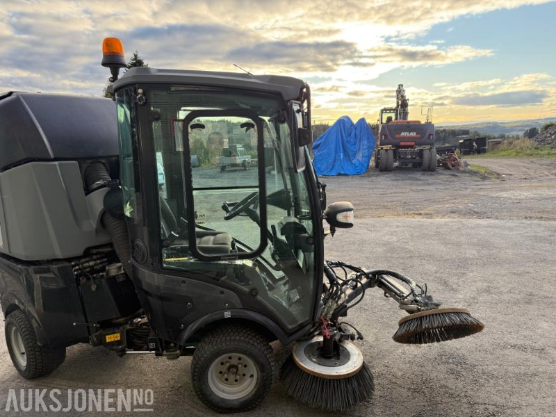 2013 Kärcher Feiemaskin/multimaskin lite brukt - سيارة خدمات/ سيارة خاصة: صورة 4 2013 Kärcher Feiemaskin/multimaskin lite brukt - سيارة خدمات/ سيارة خاصة: صورة 4