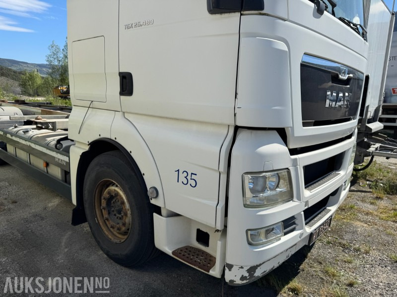 2013 MAN TGX 26.480 chassis med containerfester - ناقلة حاويات/ شاحنة حاويات: صورة 4 2013 MAN TGX 26.480 chassis med containerfester - ناقلة حاويات/ شاحنة حاويات: صورة 4