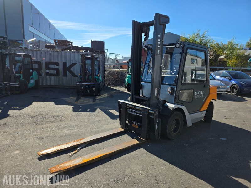 2013 Still truck R70-45 diesel hybrid technology - معدات المناولة: صورة 3 2013 Still truck R70-45 diesel hybrid technology - معدات المناولة: صورة 3