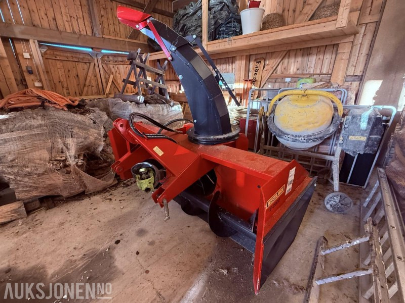 2013 Westbjørn freser E-2200 - 2-trinss fres - آلات زراعية: صورة 1 2013 Westbjørn freser E-2200 - 2-trinss fres - آلات زراعية: صورة 1