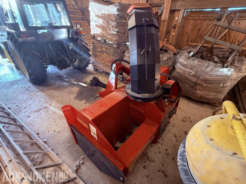 2013 Westbjørn freser E-2200 - 2-trinss fres - آلات زراعية: صورة 4 2013 Westbjørn freser E-2200 - 2-trinss fres - آلات زراعية: صورة 4