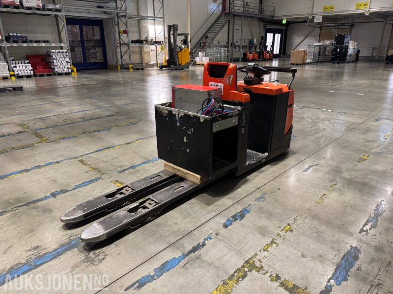 2014 BT Optio OSE250 – plukktruck, 2.5 tonn - معدات المناولة: صورة 1 2014 BT Optio OSE250 – plukktruck, 2.5 tonn - معدات المناولة: صورة 1