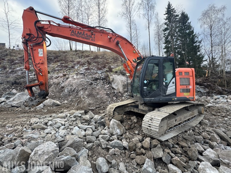 2014 Hitachi ZX225USLC-5B Beltegraver med tiltrotator og pusseskuffe - حفّار: صورة 1 2014 Hitachi ZX225USLC-5B Beltegraver med tiltrotator og pusseskuffe - حفّار: صورة 1