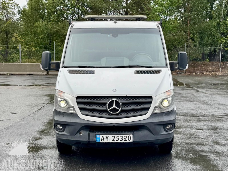 2014 Mercedes-Benz Sprinter 516 CDI planbil, 5-tonn, tvillinghjul, dobbelkabin, bakløft, lysbjelke - شاحنات مسطحة: صورة 2 2014 Mercedes-Benz Sprinter 516 CDI planbil, 5-tonn, tvillinghjul, dobbelkabin, bakløft, lysbjelke - شاحنات مسطحة: صورة 2