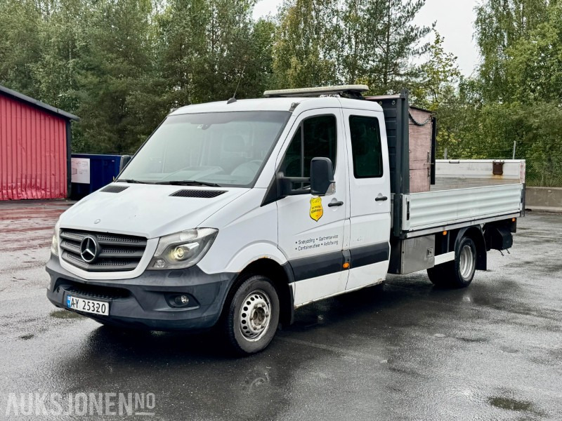 2014 Mercedes-Benz Sprinter 516 CDI planbil, 5-tonn, tvillinghjul, dobbelkabin, bakløft, lysbjelke - شاحنات مسطحة: صورة 1 2014 Mercedes-Benz Sprinter 516 CDI planbil, 5-tonn, tvillinghjul, dobbelkabin, bakløft, lysbjelke - شاحنات مسطحة: صورة 1