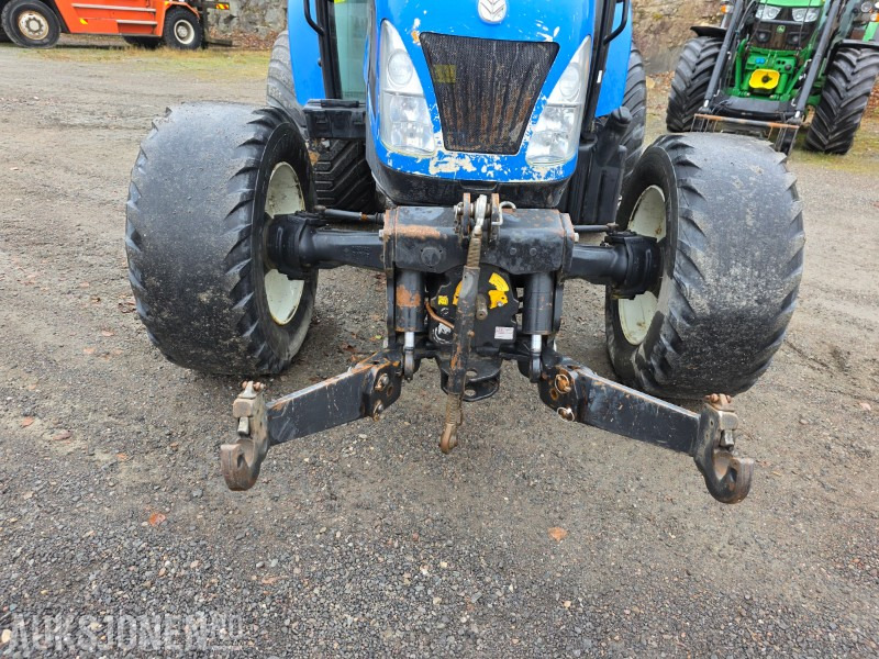 2014 New Holland T4.75 front hydraulikk P2 3600 timer - جرار: صورة 4 2014 New Holland T4.75 front hydraulikk P2 3600 timer - جرار: صورة 4