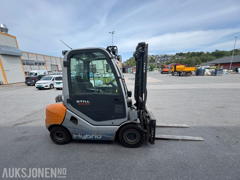 2014 Still RX 70-30 Hybrid Gaffeltruck – 3 tonn løftekapasitet Repobjekt - معدات المناولة: صورة 4 2014 Still RX 70-30 Hybrid Gaffeltruck – 3 tonn løftekapasitet Repobjekt - معدات المناولة: صورة 4