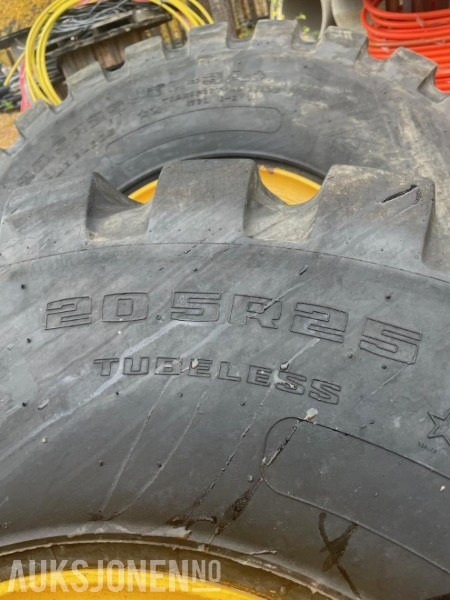2015 4 Stk 20,5/25 GoodYear hjullasterdekk - اللودر بعجل: صورة 2 2015 4 Stk 20,5/25 GoodYear hjullasterdekk - اللودر بعجل: صورة 2