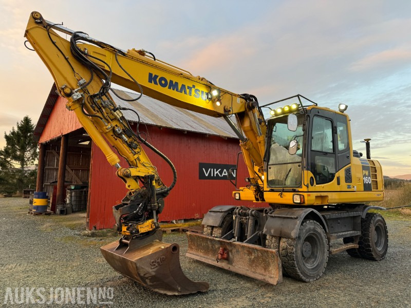 2015 Komatsu PW 160-8 Velutstyrt hjulgraver med Engcon rototilt, Leica GPS og sentralsmøring - حفّار: صورة 1 2015 Komatsu PW 160-8 Velutstyrt hjulgraver med Engcon rototilt, Leica GPS og sentralsmøring - حفّار: صورة 1