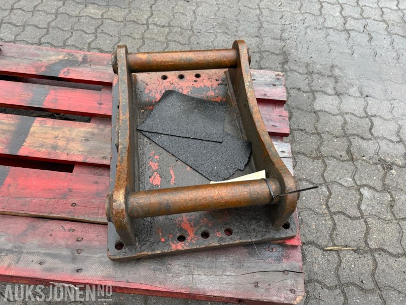 2015 S60 feste - ملحق - آلات الإنشاء: صورة 4 2015 S60 feste - ملحق - آلات الإنشاء: صورة 4