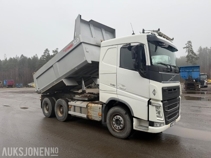 2015 VOLVO FH540 6X4 Euro6 TIPPBIL SERVICEHISTORIKK ZETTERBERG PÅBYGG. - شاحنة قلاب: صورة 2 2015 VOLVO FH540 6X4 Euro6 TIPPBIL SERVICEHISTORIKK ZETTERBERG PÅBYGG. - شاحنة قلاب: صورة 2