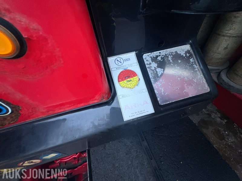 2015 Volvo FM 500 8x4 kranbil - Effer 215/6S kran og ARKA planpåbygg - EU godkjent til 30.09.26 - شاحنة كرين: صورة 5 2015 Volvo FM 500 8x4 kranbil - Effer 215/6S kran og ARKA planpåbygg - EU godkjent til 30.09.26 - شاحنة كرين: صورة 5