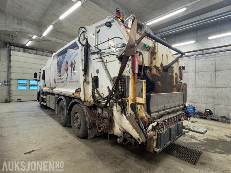2015 Volvo FMX 420 EURO 6T komprimatorbil med 2 kammer og sidelaster - شاحنة قمامة: صورة 4 2015 Volvo FMX 420 EURO 6T komprimatorbil med 2 kammer og sidelaster - شاحنة قمامة: صورة 4