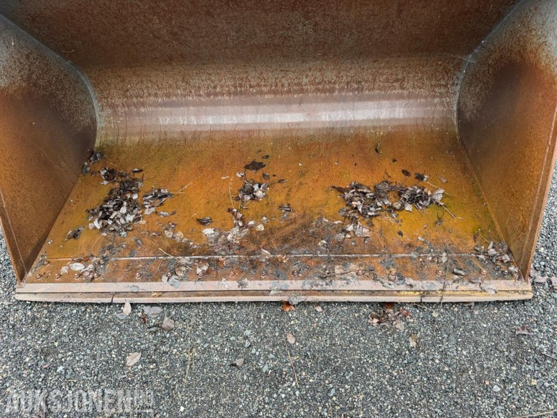 2015 Volvo SNØSKUFFE 3,1M³ – 255 CM BREDDE HJULLASTER - ملحق - آلات الإنشاء: صورة 5 2015 Volvo SNØSKUFFE 3,1M³ – 255 CM BREDDE HJULLASTER - ملحق - آلات الإنشاء: صورة 5