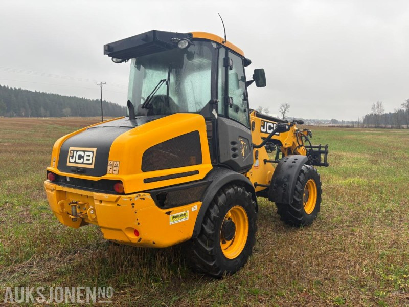 2016 JCB TM 220 AGRI - اللودر بعجل: صورة 3 2016 JCB TM 220 AGRI - اللودر بعجل: صورة 3