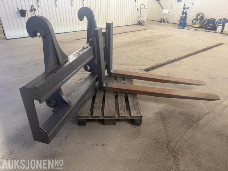 2016 Ufo pallegafler Stort BM feste - ملحق - آلات الإنشاء: صورة 1 2016 Ufo pallegafler Stort BM feste - ملحق - آلات الإنشاء: صورة 1