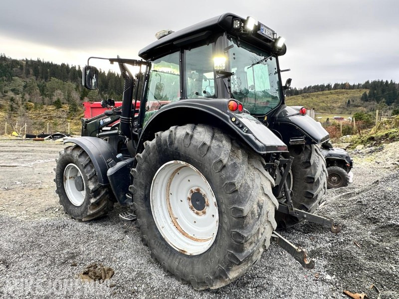 2016 Valtra N163 Direct m/Trima frontlaster, 6080 timer - جرار: صورة 3 2016 Valtra N163 Direct m/Trima frontlaster, 6080 timer - جرار: صورة 3