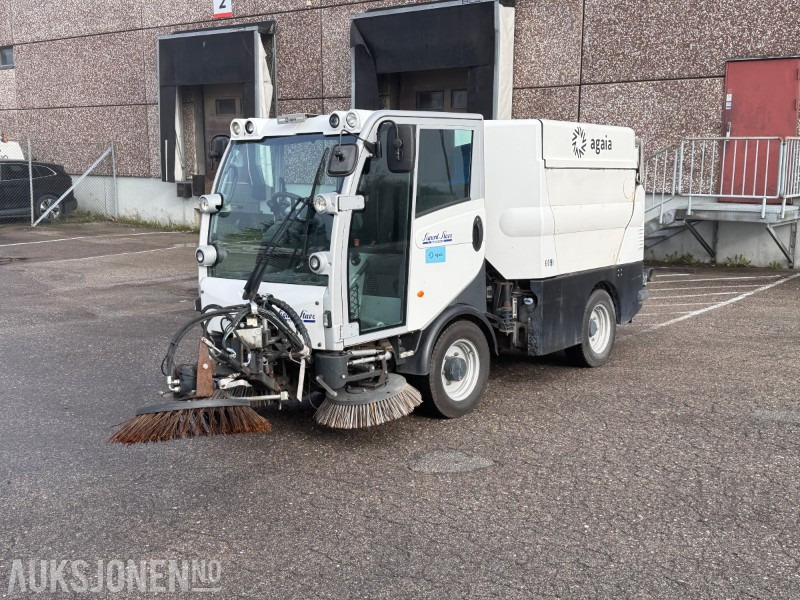2017 Bucher CityCat 2020XL Feiemaskin / Euro 6 - معدات صناعية: صورة 1 2017 Bucher CityCat 2020XL Feiemaskin / Euro 6 - معدات صناعية: صورة 1
