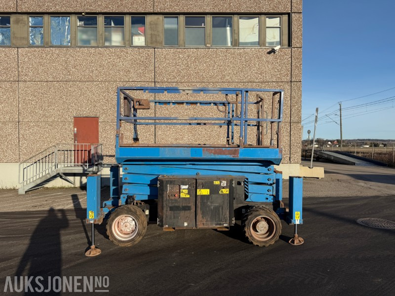 2017 Genie GS3369 RT terrenggående sakselift - 12 m arbeidshøyde - منصة جومحمولةية: صورة 1 2017 Genie GS3369 RT terrenggående sakselift - 12 m arbeidshøyde - منصة جومحمولةية: صورة 1