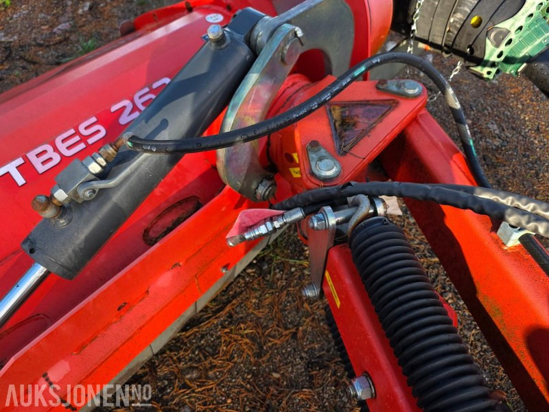 2017 Kuhn TBES 262 beitepusser / hydraulisk sidemontert slagklipper / kantslått - آلات زراعية: صورة 4 2017 Kuhn TBES 262 beitepusser / hydraulisk sidemontert slagklipper / kantslått - آلات زراعية: صورة 4