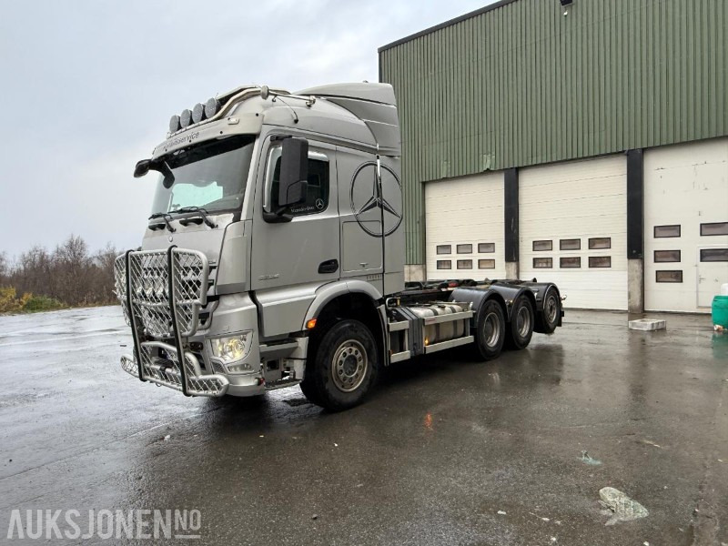 2017 Mercedes-Benz AROCS 3258 Krokbil 8X4 - Hiab 22T - Påkostet - export - 330000KM - شاحنة برافعة خطافية: صورة 1 2017 Mercedes-Benz AROCS 3258 Krokbil 8X4 - Hiab 22T - Påkostet - export - 330000KM - شاحنة برافعة خطافية: صورة 1