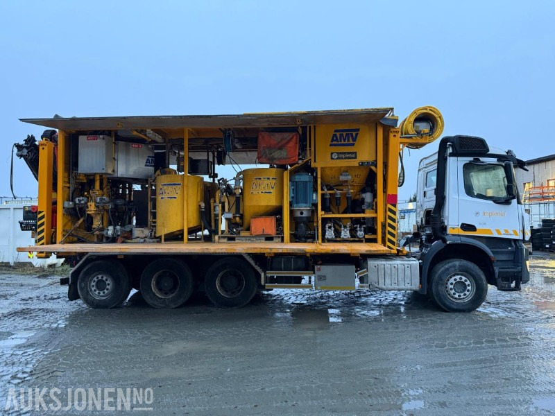 2017 Mercedes-Benz Arocs 3235 8x4, Injeksjonsrigg AMV, EURO 6, påmontert kran - سيارة خدمات/ سيارة خاصة: صورة 4 2017 Mercedes-Benz Arocs 3235 8x4, Injeksjonsrigg AMV, EURO 6, påmontert kran - سيارة خدمات/ سيارة خاصة: صورة 4